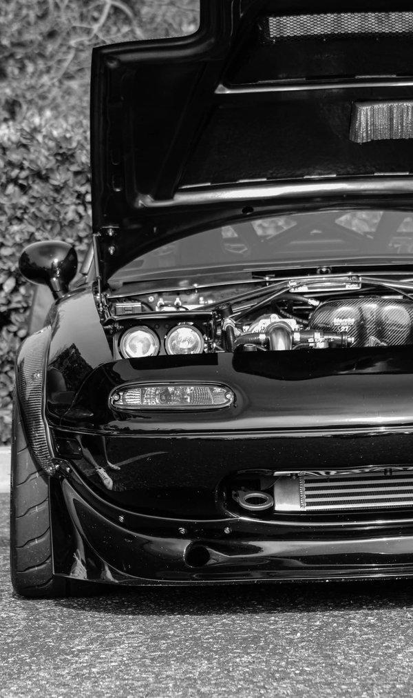Quels sont les critères pour choisir un kit de carrosserie pour une voiture de course?